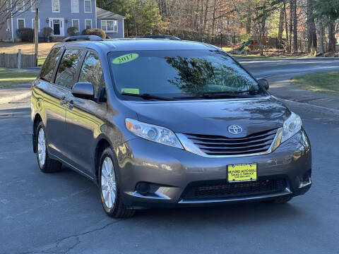 2017 Toyota Sienna LE 7-Passenger