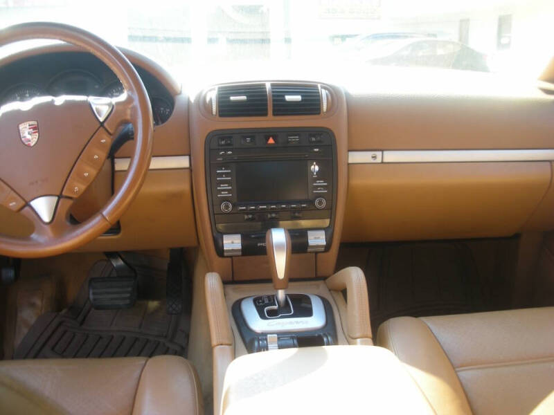 2010 Porsche Cayenne Tiptronic
