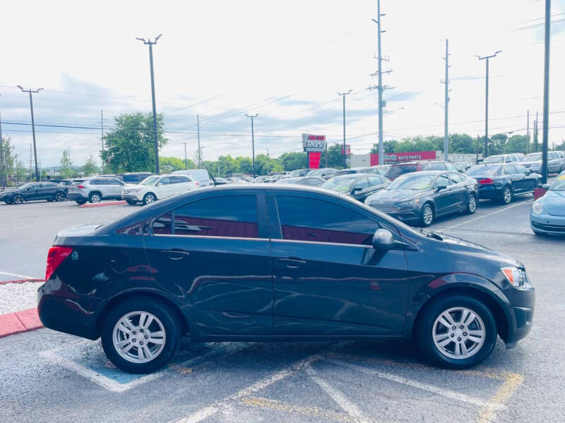 2014 Chevrolet Sonic LT Auto