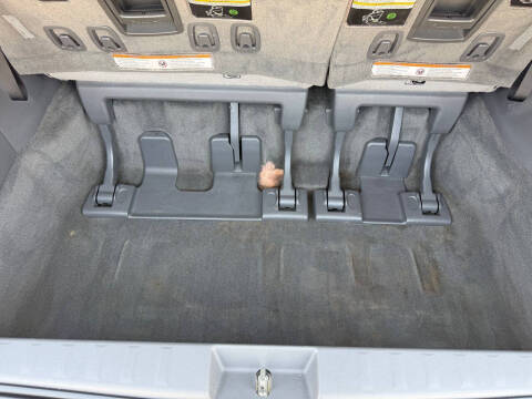 2017 Toyota Sienna LE 8-Passenger