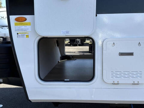 2026 Winnebago Thrive