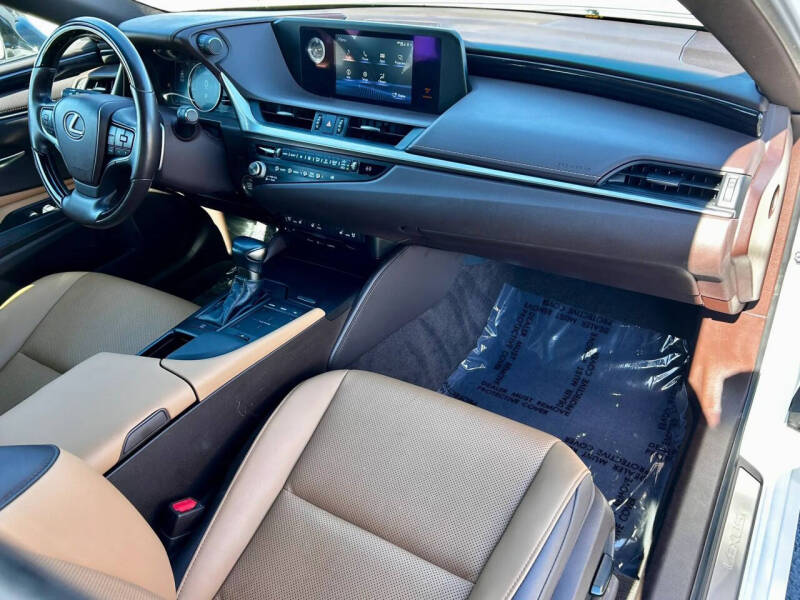 2021 Lexus ES 350