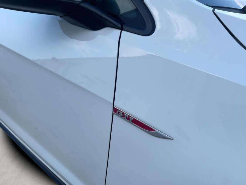 2017 Volkswagen Golf GTI SE