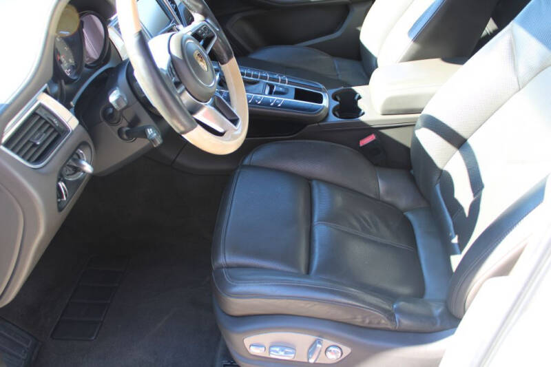 2016 Porsche Macan S