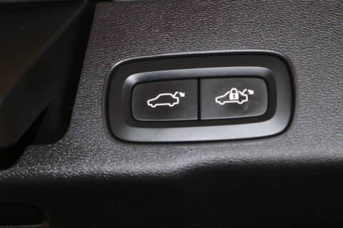 2019 Volvo XC60 T5 Momentum