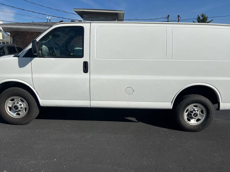 2019 GMC Savana 2500