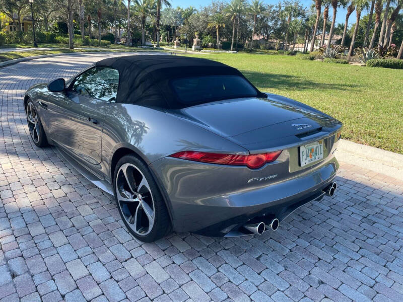 2016 Jaguar F-TYPE R