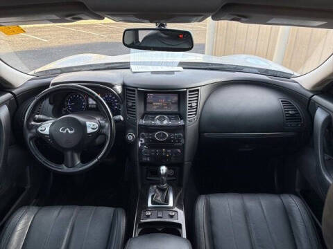 2015 Infiniti QX70