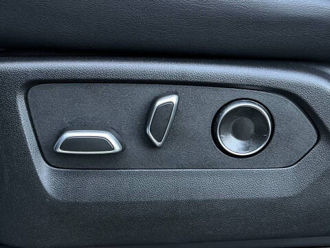 2025 Cadillac Escalade ESV Sport