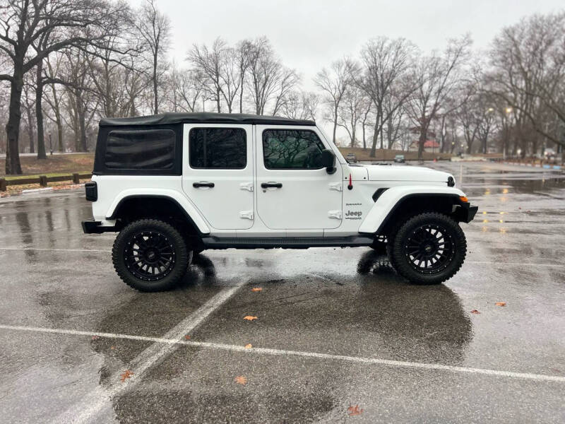 2018 Jeep All-New Wrangler Unlimited Sahara photo 8