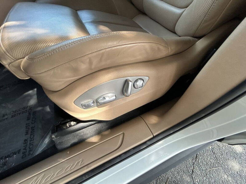 2020 Porsche Macan