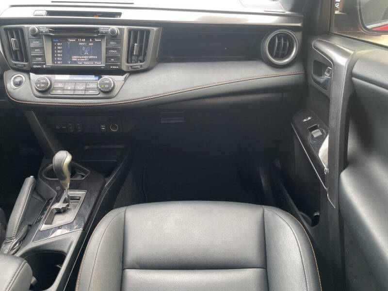 2016 Toyota RAV4 SE