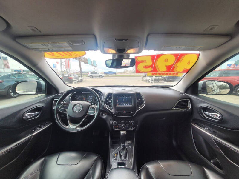 2019 Jeep Cherokee Latitude Plus