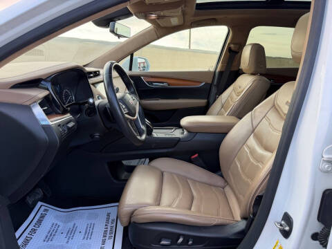 2017 Cadillac XT5 Platinum
