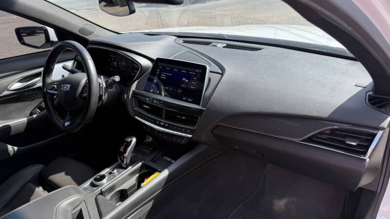 2024 Cadillac CT5-V