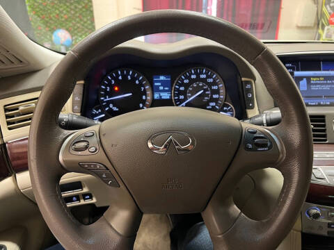 2016 Infiniti Q70L 3.7