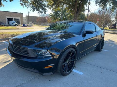 2013 Ford Mustang for sale at Vitas Car Sales in Dallas TX