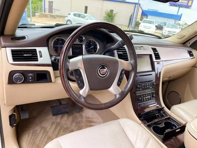 2010 Cadillac Escalade Premium