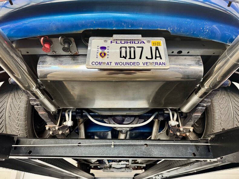 1948 Ford Super Deluxe