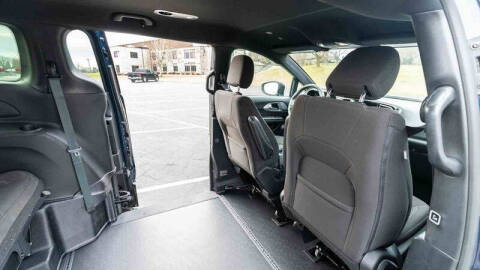 2024 Chrysler Pacifica Touring