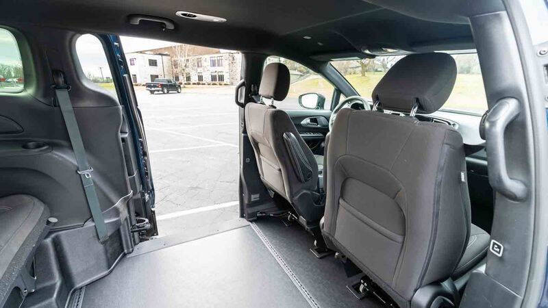 2024 Chrysler Pacifica Touring