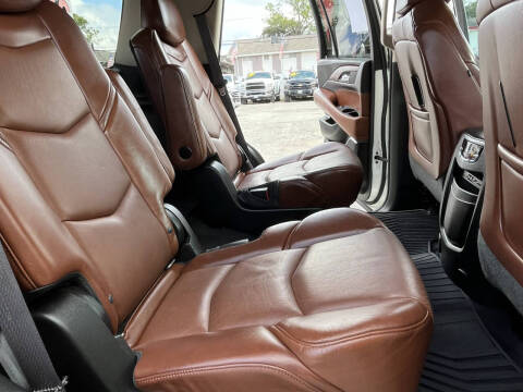 2015 Cadillac Escalade Luxury