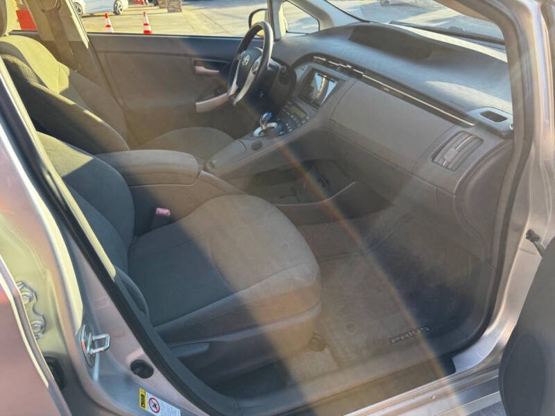 2011 Toyota Prius Two