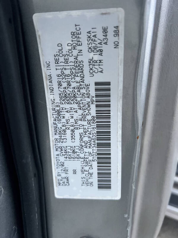 2003 Toyota Sequoia SR5