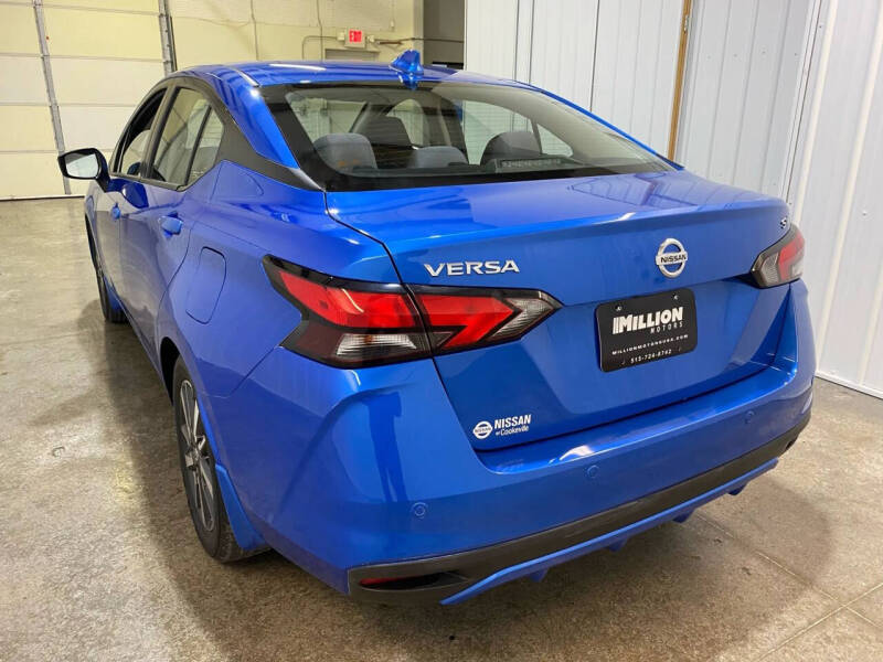2020 Nissan Versa SV