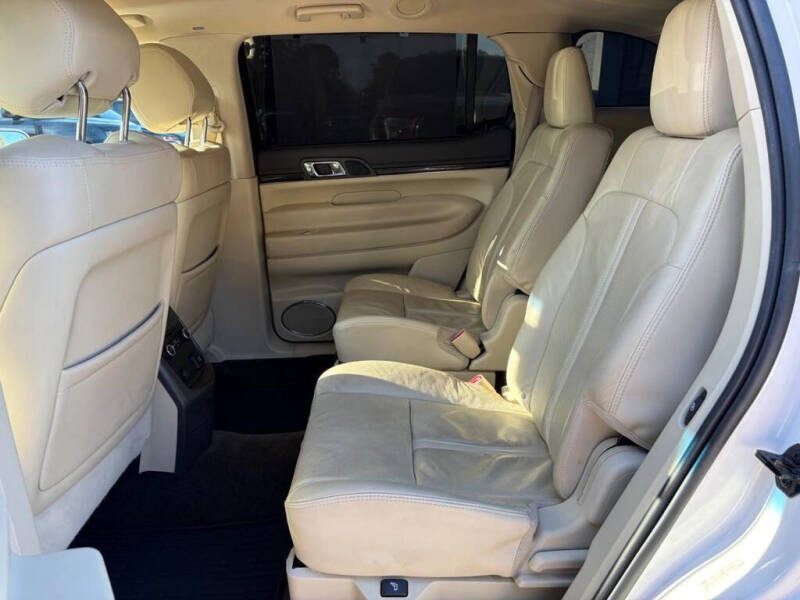 2016 Lincoln MKT EcoBoost