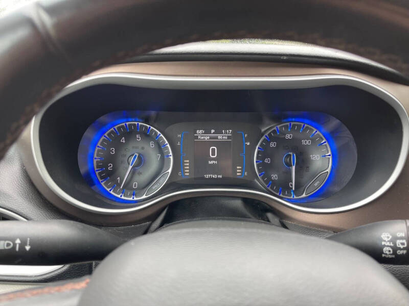 2017 Chrysler Pacifica Touring-L