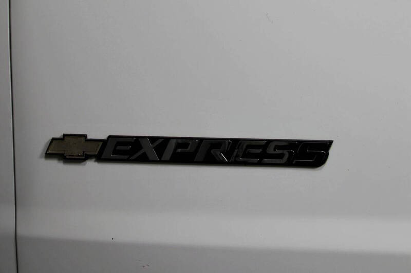2017 Chevrolet Express LS 2500