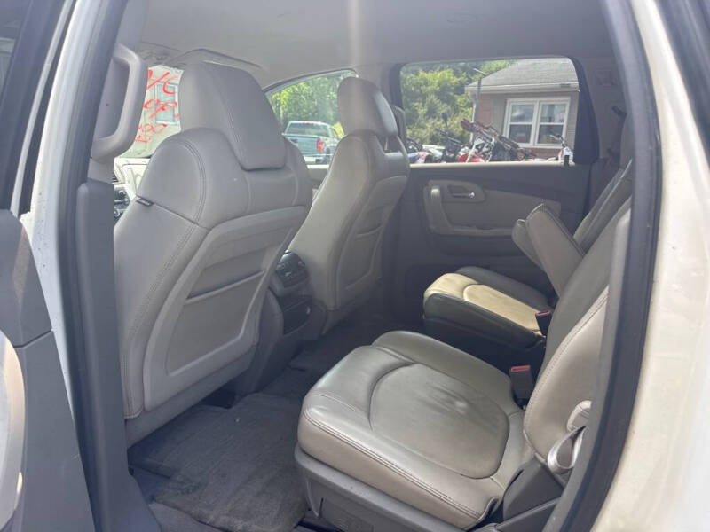 2010 Chevrolet Traverse LT