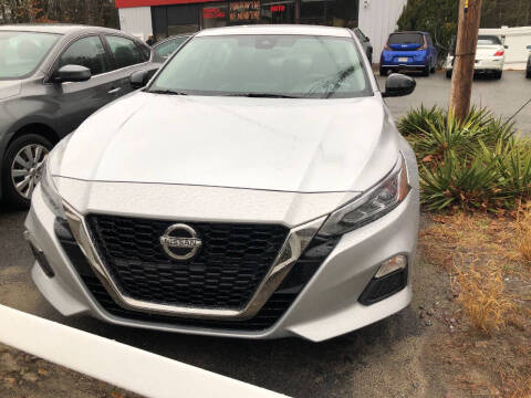 2022 Nissan Altima 2.5 SR