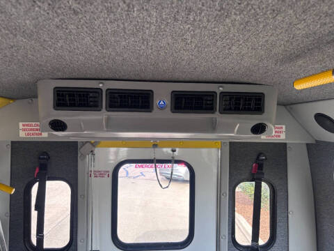 2014 Ford E-Series E-350 SD