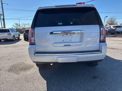 2017 GMC Yukon Denali