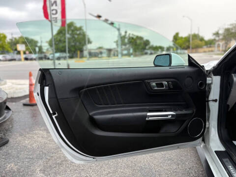 2021 Ford Mustang EcoBoost Premium