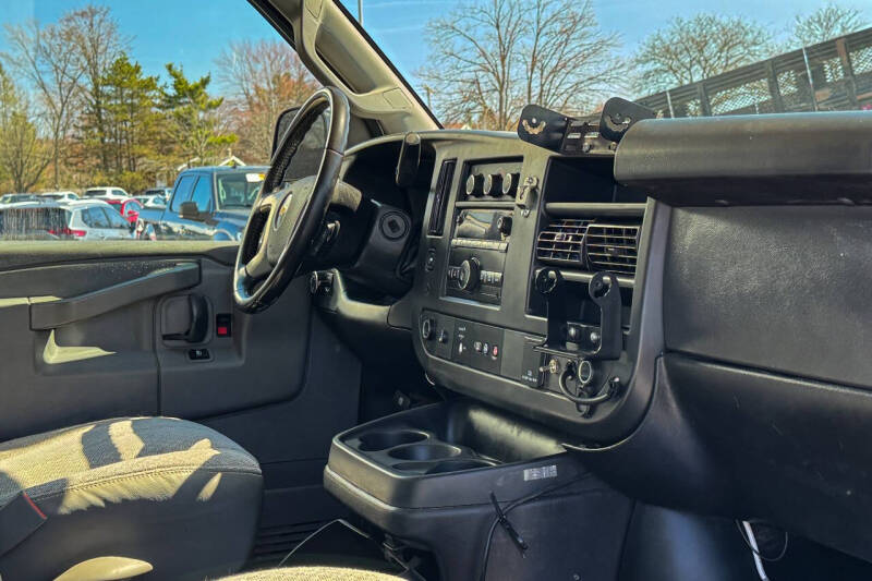 2019 Chevrolet Express 2500