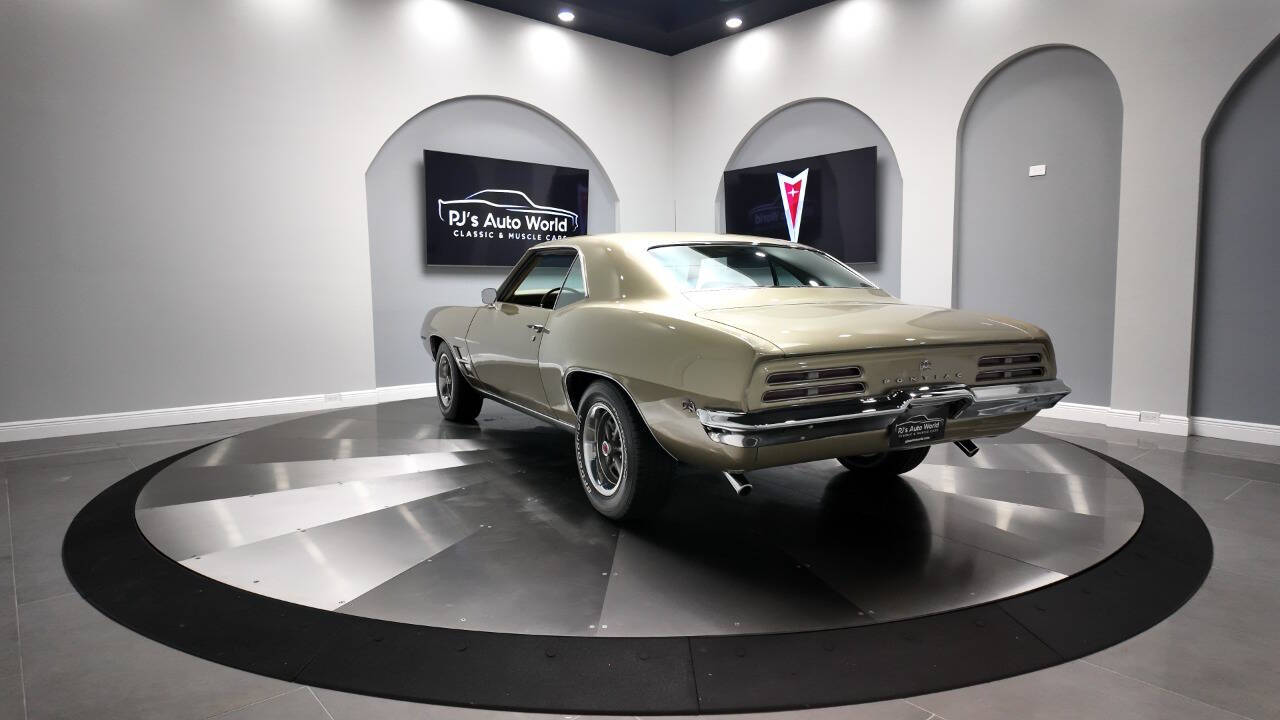 1969 Pontiac Firebird 3