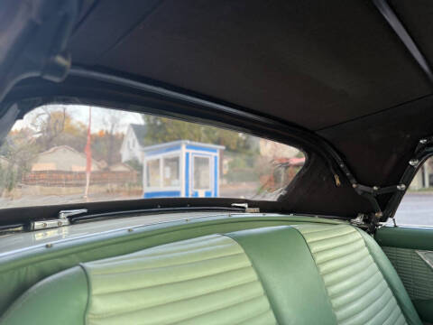 1957 Ford Thunderbird