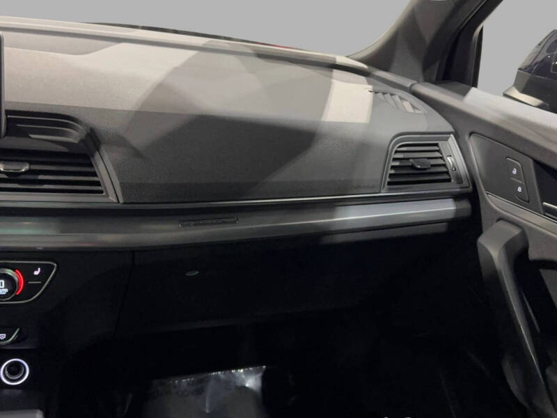 2020 Audi Q5 quattro Titanium Premium 45 TFSI