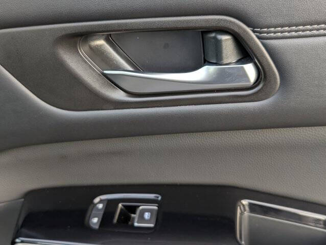 2024 Nissan Pathfinder Platinum