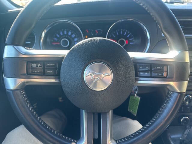 2014 Ford Mustang V6