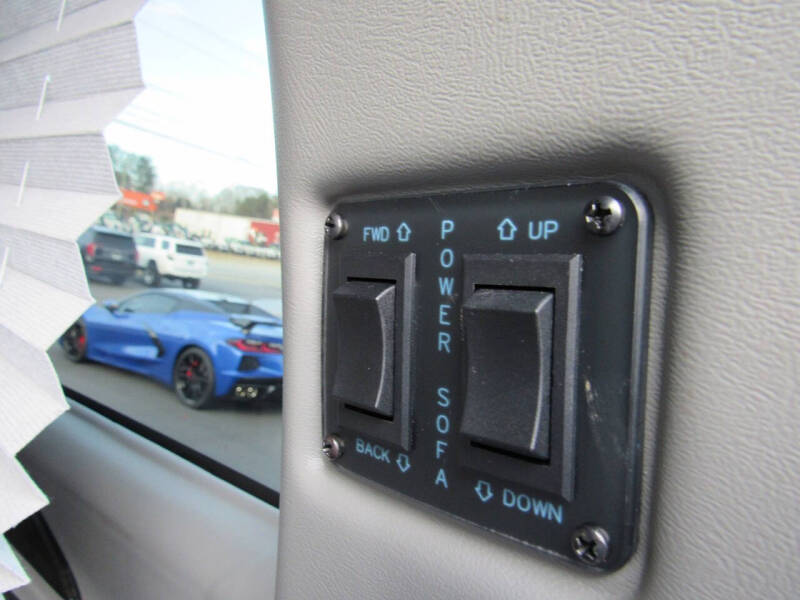 2020 GMC Savana 2500