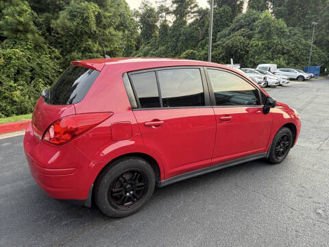 2011 Nissan Versa 1.8 S