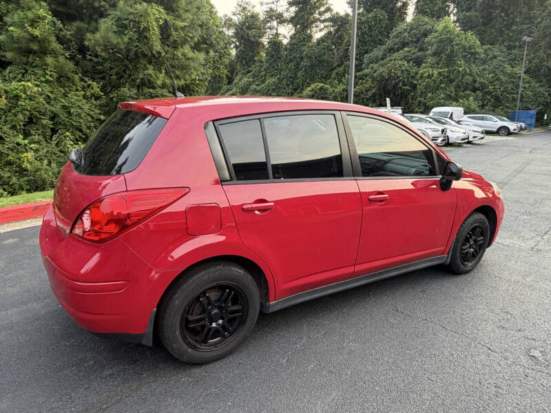 2011 Nissan Versa 1.8 S