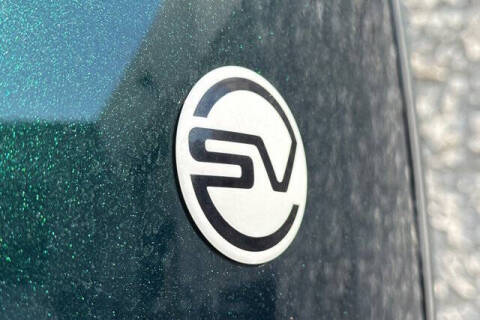 2025 Land Rover Range Rover P615 SV