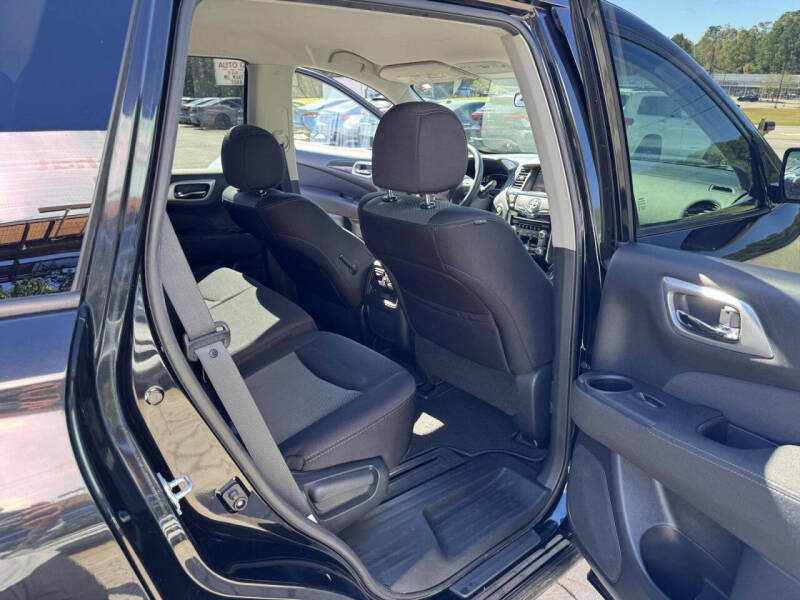 2017 Nissan Pathfinder S