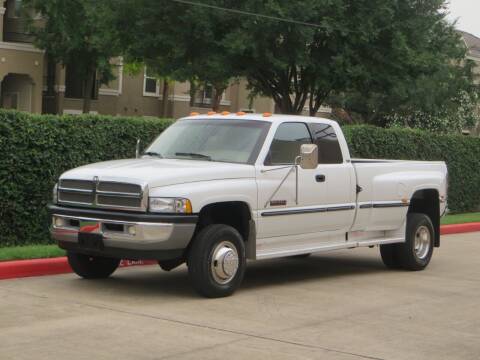 1999 Dodge Ram Pickup 3500 for sale at RBP Automotive Inc. in Houston TX
