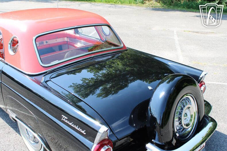 1956 Ford Thunderbird